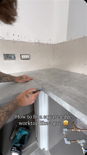 A.M Joinery on Instagram: "How to fit square edge worktops fast and easy 🙌🏻 #joienry #kitchens #viral #construction #fyp"