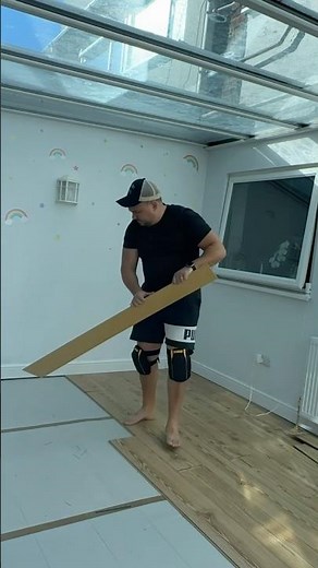 DIY Removing old Laminate flooring