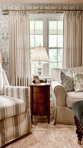 2.5K views · 142 reactions | ✨Vintage Inspired✨ This end table is so stunning! I love the vintage inspired look but that it’s available on Amazon! I can charge my phone and it has plugs for my lamp! I love the vintage inspired look so much!! It’s sturdy & was so easy to put together 癩 #Stosense #StosenseNightstand#ParthenonEndTable @stosense_home | Margaretsdaughter | Facebook