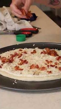 Easy Chicken Dinner - Chicken Bacon Ranch Pizza