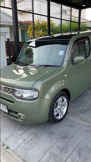 Review of the Nissan Cube Z12 in (factory) green, 599k.