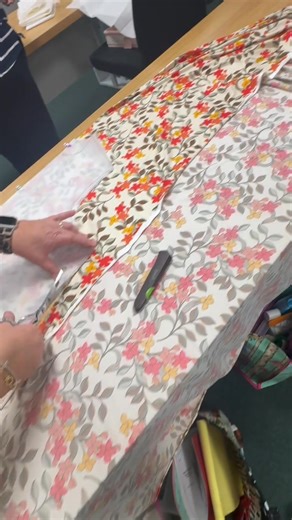 It’s the Fit to Fabulous Program with Judy Kessinger! 🪡💖 From inspiring tips & a trunk show 🎤 to hands-on sewing🧵, everyone left with perfectly fitting tops & pants 💪 and the confidence to match! 🌟 Thank you Judy & all who joined for making this 3-day event unforgettable 🙌 #fittofabulousprogram #judykessinger #fitnicesystem #sewingclass #garmentmaker #hudsonsewingstudio | Sewing Studio