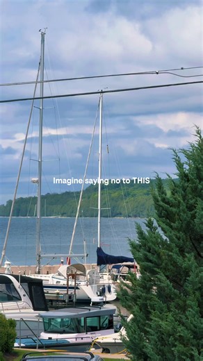 Just imagine starting your spring right here 🌲 Morning walks by the water, crispy fresh spring air, and a stay at Spruce & Shore in Fish Creek. 👉 Book your spring getaway now by tapping our link in bio #doorcountywi #spruceandshoremotel #visitfishcreek #doorcountylodging #visitdoorcounty