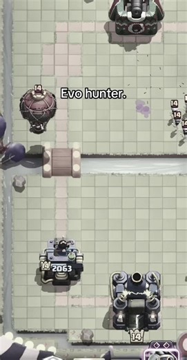 Crazy evo hunter.#clashroyale #clutch #fyp