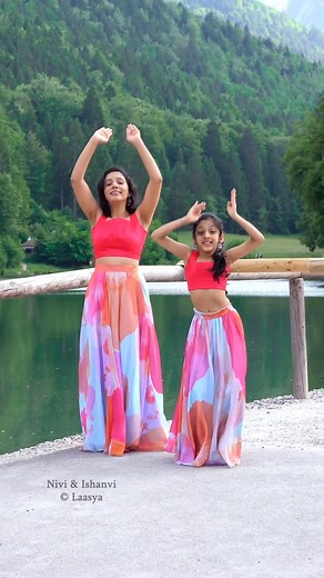 994K views · 10K reactions | A mesmerizing bond expressed through the graceful dance moves of a mother-daughter duo in 'Tere Vaaste'! #TereVaaste #ZaraHatkeZaraBachke #VickyKaushal #SaraAliKhan #VarunJ #SachinJigar #AmitabhB #motherdaughtermoments | Saregama | Facebook