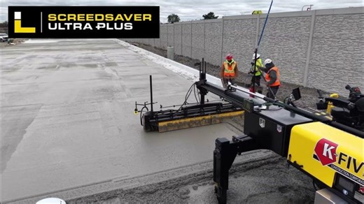 SCREEDSAVER® ULTRA PLUS Screeding With Leica 3D! Dual Robot Action! | Ligchine