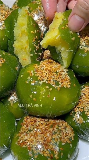 Crispy, fragrant, rich, and delicious – absolutely amazing! #alotravinh #food