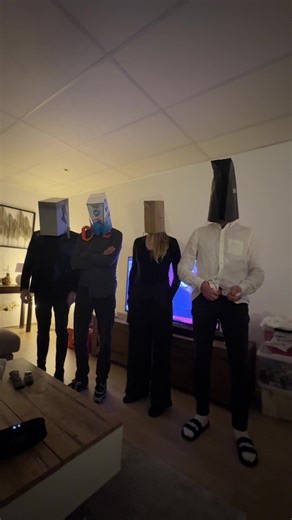 Family Christmas Game 🎁🎄✨ #familyy #christmas #game #prankvideos #fyp