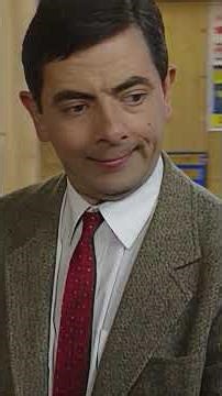 Mr Bean Put On a Skirt and The Chaos Began! #britishcomedy #classicbean #shorts