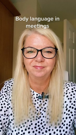 Mastering Body Language in Work Meetings