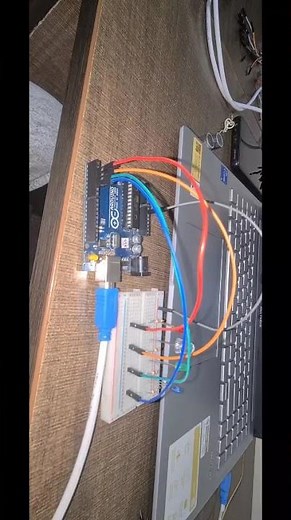 Sequential LED Pattern Using Arduino UNO