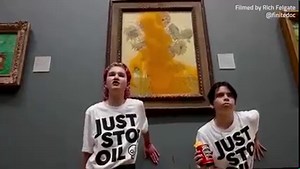 ACTIVISTAS | 🥣🖼️Arrojan sopa sobre "Los girasoles" de Van Gogh en museo de Londres. Lee aquí: https://bit.ly/3Thx2uu | Soy502