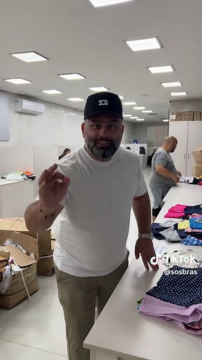 Compras de Roupas Infantais por Kilo: Economize Agora