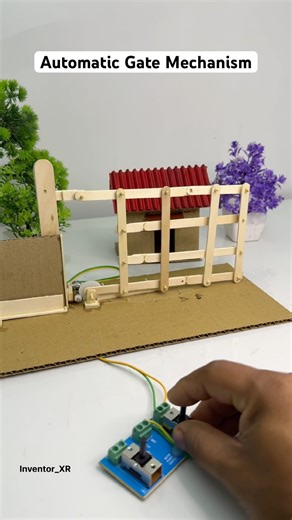 Automatic gate mechanism with Dcmotor #project #experimnent #youtubeshorts #scienceproject #dcmotor