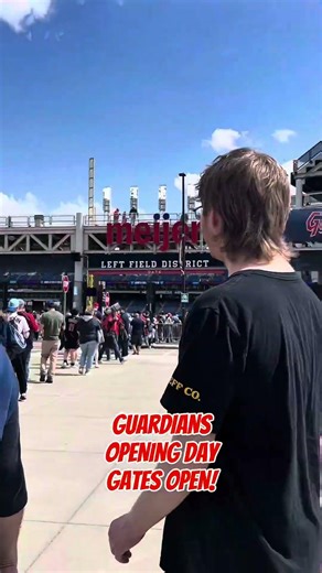 Crowds file into Progressive Field for Cleveland Guardians home opener