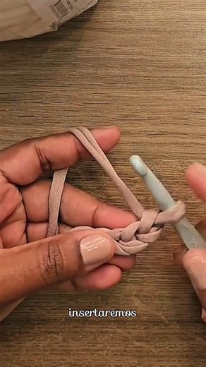 Ve al enlace de m i perfil y Aprende a tejer hermosos bolsos en trapillo paso a paso y con las mejores técnicas exclusivas que te harán diferencias.🎁🥳✨👜#bolsosentrapillo #trapillo #crochet #tispsentrapillo #bolsosentrapillopasoapaso | MasterCrochet