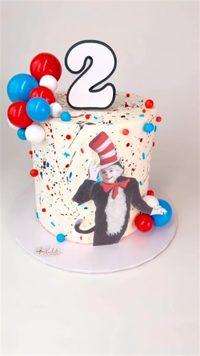 Cat in the hat birthday cake