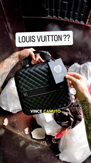I found a designer purse and almost got busted taking it!! #dumpsterdiving #louisvuitton #dumpsterdiving #caught #purse | Dumpster Dive King