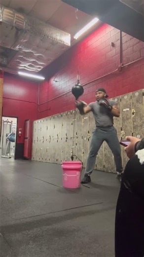 First Time on a Double End Bag #boxing #fitness #workout