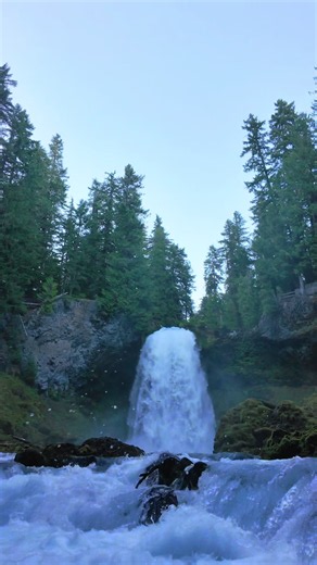 Iceland at Home Waterfall Hike in Oregon