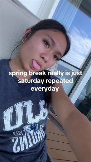Spring Break Vibes: Every Day is Saturday