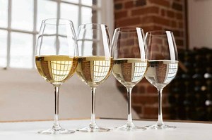 20 Popular Types of White Wine