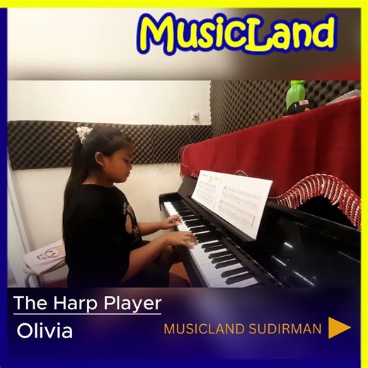 545 Olivia SDM Piano Class Beginner
