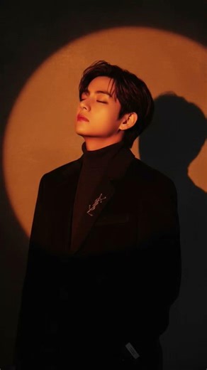 BTS V photo what comment do teen bhaiyon Ne comment kiye the BTS ki v bhi photo bhejo