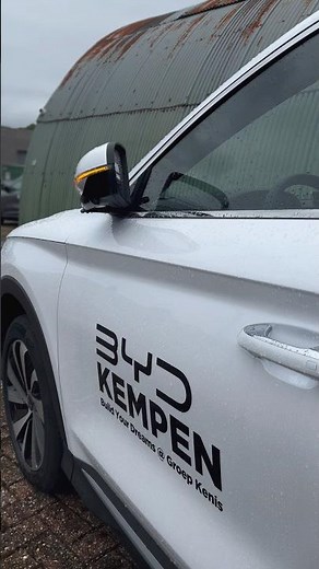 Hop in the BYD Seal U DM-i ⚡