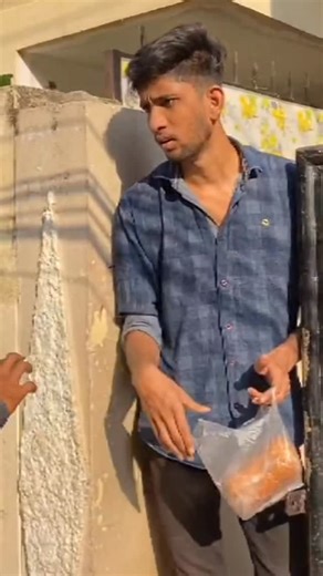 Mohammad Vaseem 🕊️ on Instagram: "Tag that pui 😂 . #hyderabad #comedy #hyderabadi #fun #funny"