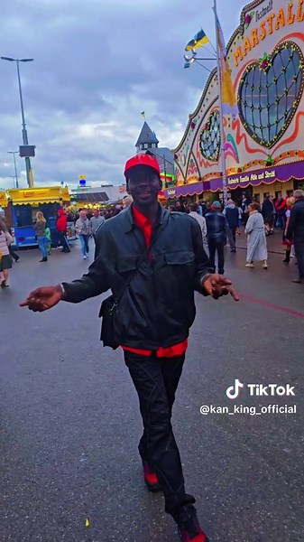 Herzlich Willkomen(Welcome) #munchen #tourism #beauty #foryoupage