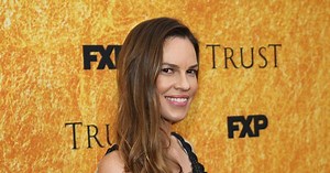 'I am Mother' star Hilary Swank calls Netflix sci-fi thriller a 'really smart, thought-provoking movie'