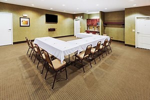 La Quinta Inn & Suites