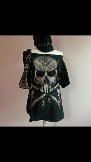 Exploring Y2K Fashion Trends from the 2000s