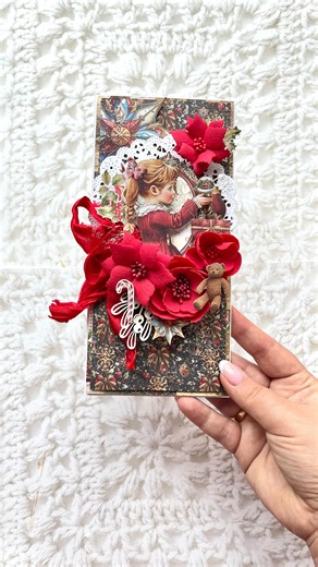 Olga Biel • handmade cards and albums • UGC UK/ PL on Instagram: "Ho-ho- ho December! 🎅🏻 are you ready for this magic time? Do you make Christmas cards? 🥰 let’s make some magic! 😍 Ciao Bella paper • art journal • wow embossing powder • Polskie rękodzieło w UK • pamiątka ręcznie robiona • kartka na zamówienie • kwiaty ręcznie robione • pamiątka komunijna • Christmas card • Christmas tutorial • Christmas art journal• pierwsza Komunia Święta • handmade cards for sale • Manchester • card tutoria