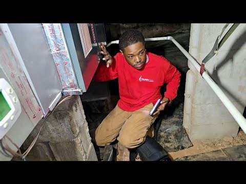 New Apprentice Already Reconsidering his career in HVAC Crawled Under the House… and Ran Out FAST!