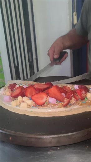 Delicious Chocolate Bonbon Crepes Recipe