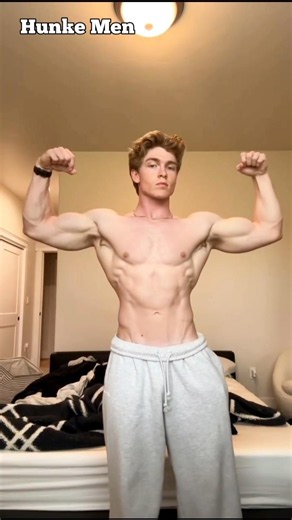 Maximizing#aesthetic#muscle#motivation#posing#abs#chest#biceps#model#body#hunk#gym#work#back#bulge