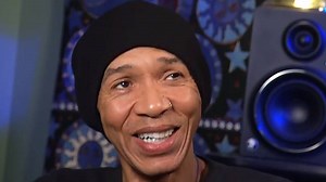 KING'S X's DOUG PINNICK Talks To MikeMcGuff.com About Health Scare, Side Projects (Video)