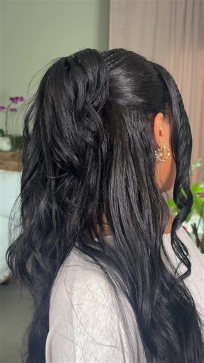 My go to heatless curls! 💕 lol this is also why I never do my edges 😭 #fulanibraids #heatlesscurls