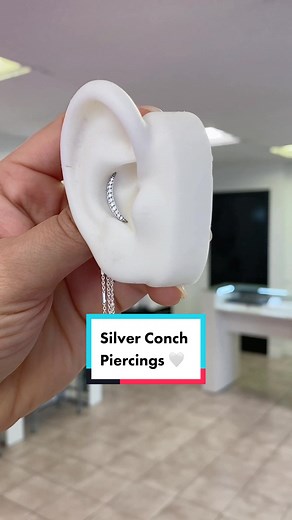 Unique and Fun Silver Conch Jewelry Options