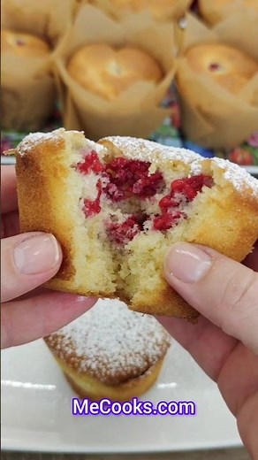 Simple Muffins with Raspberries. Anyone Can Make These Tasty Muffins at Home. #muffins #recipe