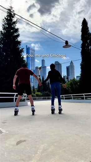 Chicago is an experience. From sky-high views and hidden speakeasies to iconic food, festivals, and lakefront adventures, Chicago is filled with endless things to see, taste, and do. 🚁Discounted Helicopter Tours promo code: TTDCHICAGO 🏮Discounted Skylantern Tickets, promo code: CHTTD5 👉 Follow @ThingsToDoinChicago for recommendations! #thingstodoinchicago #chicagogram #explorechicago #chicagobucketlist #chicagofood #chicagoevents #chicagovibes #chicagoexplore #chicago #chicagothingstodo #chic
