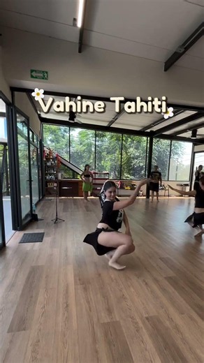 ​🌺 Master These 'Ori Tahiti Basics! (Pahae, Toma, Pahu Tupa'i) #shorts