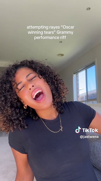 Raye's Grammy Performance Riff Challenge