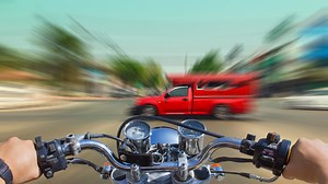 What Causes Motorcycle Death Wobble, And How Can You Fix It? - SlashGear