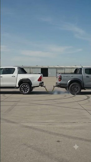 Toyota Hilux 🆚 Ford Ranger Raptor Tug of War Experience #toyota #hilux #ford #RangerRaptor #tugofwar
