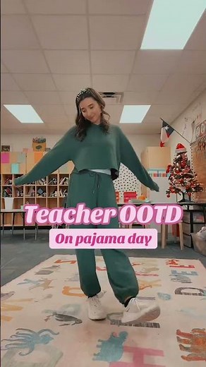Pajama day on a Monday?? Sign me up again #teacher #teacherlife #ootd