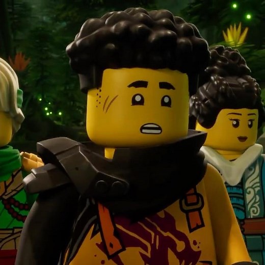 Ninja in the Woods 🌳 #ninjago #ninjagodragonsrising #ninjagolloyd #ninjagoarin #euphrasia #shorts