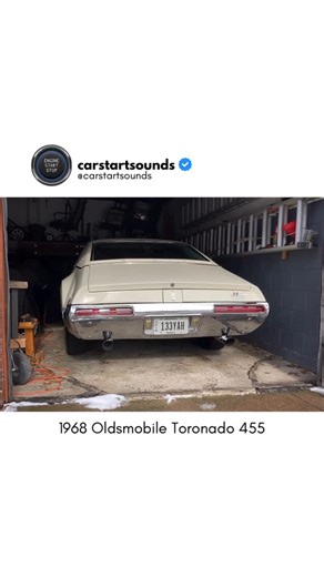 carstartsounds on Instagram: "1968 Oldsmobile Toronado w/ 455 Big Block · Engine: 7.5L V8 Rocket 455 (455 cui) · Power: ~375 HP · Torque: ~678 Nm · 0–100 km/h: ~7.0 s · Exhaust: Stock Dual Exhaust System · Transmission: 3-Speed Turbo-Hydramatic Automatic · Drivetrain: Front-Wheel Drive (FWD) · Weight: ~2,100 kg Follow us @carstartsounds for more exclusive car start sounds ‼️ Via @ PCARMARKET #oldsmobile #oldsmobiletoronado #oldtimer #musclecar #classiccar #carsound #coldstart"